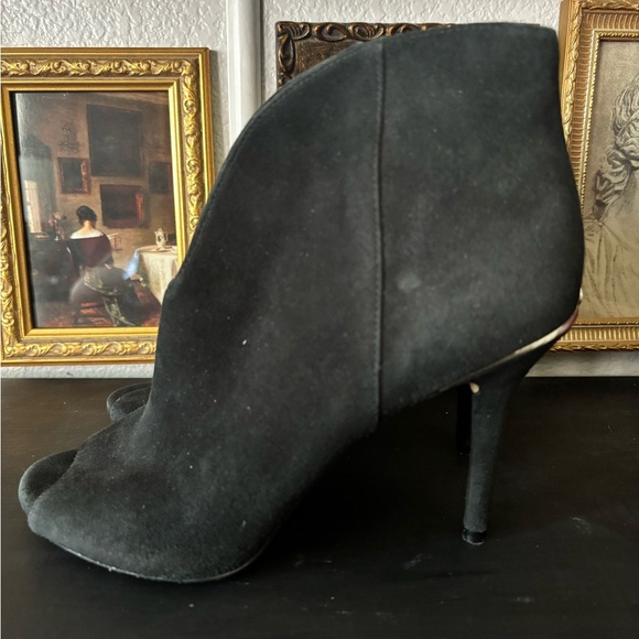 Black Peep-Toe Ankle Boots - Picture 5 of 10